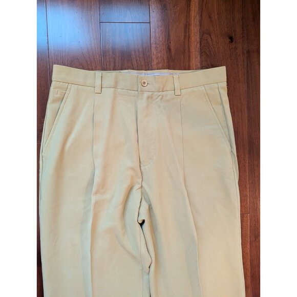 Tommy Bahama Dress Pants Men's 34x30 Beige 100% Silk Pleated Front Resort Beach - Picture 2 of 8